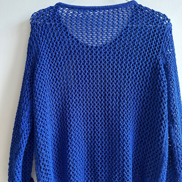 Knitted Sweater. - Picture 2 of 9